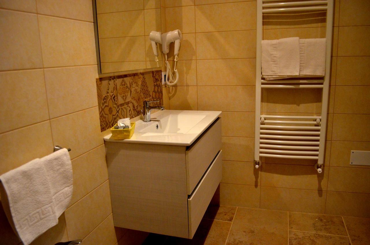 B&B Domus Palmi Luaran gambar